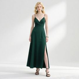 Elegant Deep Green Spaghetti Strap Maxi Dress with Front Slit