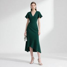 Elegant Emerald Green V-Neck Asymmetrical Hem Midi Dress with Ruffled Sleeves