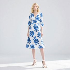 Elegant Blue Rose Print Midi Dress - V-Neck & Waist-Cinching Design