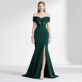 Elegant Emerald Green Off - Shoulder Mermaid Gown with Bow & High Slit