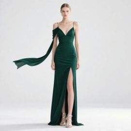 Elegant Emerald Green One-Shoulder Spaghetti Strap Maxi Dress with High Slit