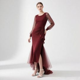 Burgundy Long-Sleeve Mermaid Gown with Tulle Overlay & High-Low Hem - Elegant Evening Dress