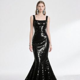 Glamorous Black Sequined Mermaid Evening Gown - Square Neck Sleeveless Formal Dress