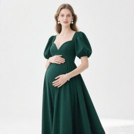 Elegant Emerald Green Maternity Dress with Puff Sleeves & Square Neckline