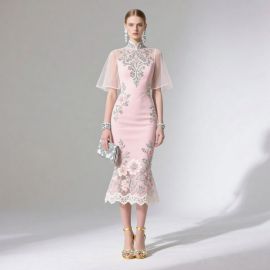 Elegant Pink Embroidered Cheongsam Dress with Lace Trim & Sheer Sleeves - Formal Evening Wear