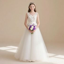 Elegant White Lace Flower Girl Dress for Weddings & Special Occasions