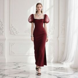 Elegant Burgundy Evening Gown: Puffed Sleeves & Pearl-Embellished Square Neck Slim Fit Long Dress