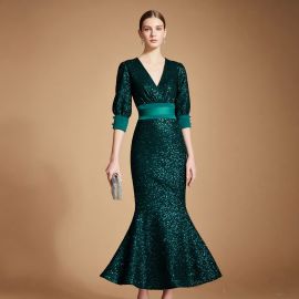 Elegant Emerald Green Sequined Mermaid Evening Dress - V-Neck & Puff Sleeves Design