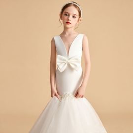 Elegant White Flower Girl Dress with Big Bow & Tulle Skirt for Weddings/Parties
