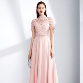 Pink Lace High-Neck Long Evening Dress - Elegant Floral Appliqué Chiffon Gown for Women