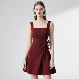 Elegant Burgundy Sleeveless Square Neck Dress with Cinched Waist & Bow Detail