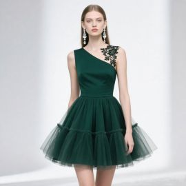 Elegant Dark Green One - Shoulder Dress with Lace & Tiered Tulle Skirt