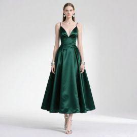 Luxury Emerald Green Satin Spaghetti Strap Midi Evening Dress